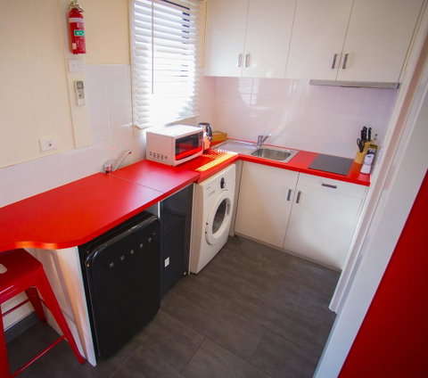 Apartment ONE - Accommodation Redcliffe 10