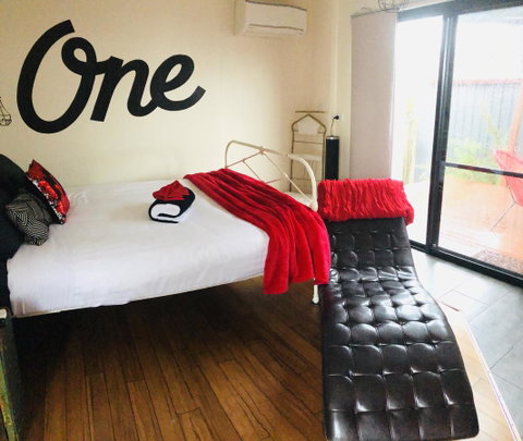 Apartment ONE - Accommodation Redcliffe 1