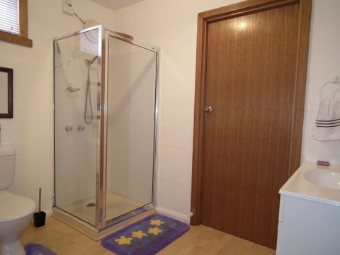 Harlea - Accommodation Redcliffe 6
