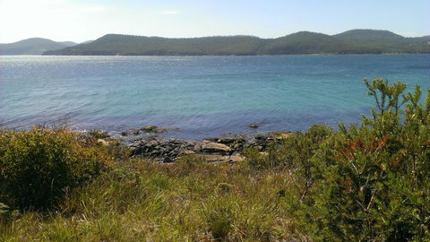 Larus Waterfront Cottage - Accommodation Redcliffe 14