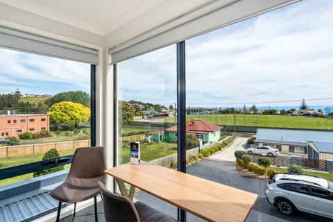 Madsen Retreat - Accommodation Redcliffe 20