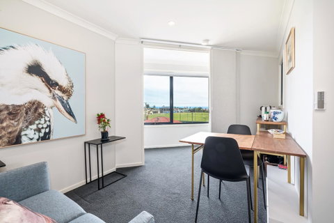 Madsen Retreat - Accommodation Redcliffe 4