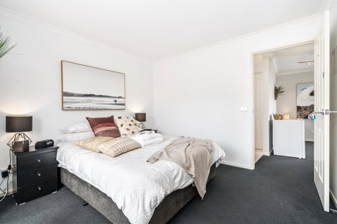 Madsen Retreat - Accommodation Redcliffe 18