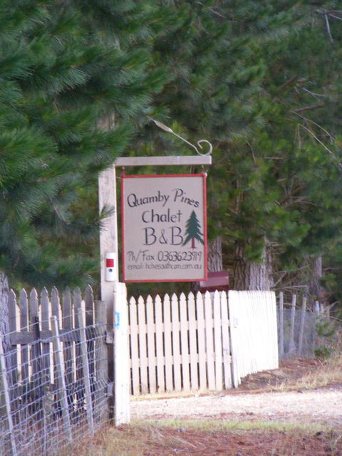 Quamby Pines Chalet - Accommodation Redcliffe 0