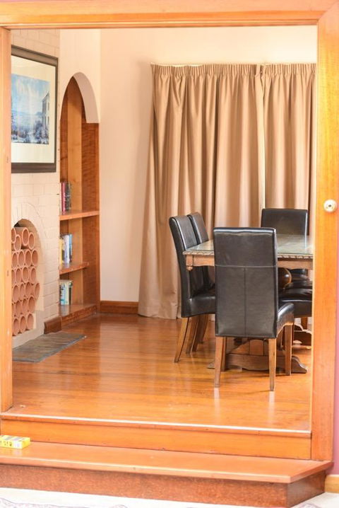 Bridge View Retreat - Accommodation Redcliffe 34