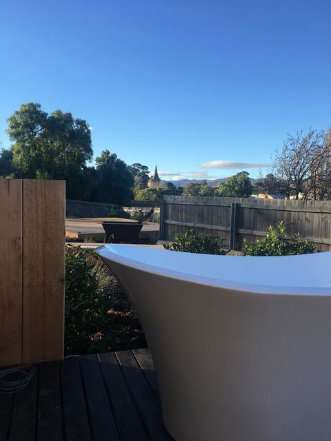 Bridge View Retreat - Accommodation Redcliffe 8