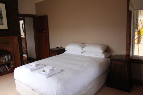 Bridge View Retreat - Accommodation Redcliffe 36