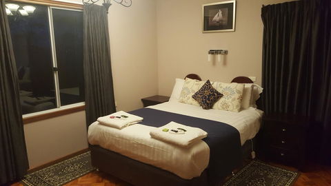 AppleBay Guest House - Accommodation Redcliffe 35