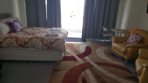 AppleBay Guest House - Accommodation Redcliffe 17