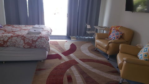 AppleBay Guest House - Accommodation Redcliffe 18