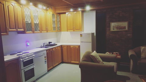 AppleBay Guest House - Accommodation Redcliffe 37