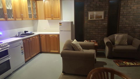 AppleBay Guest House - Accommodation Redcliffe 33