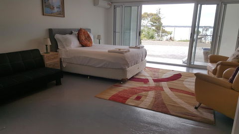 AppleBay Guest House - Accommodation Redcliffe 19