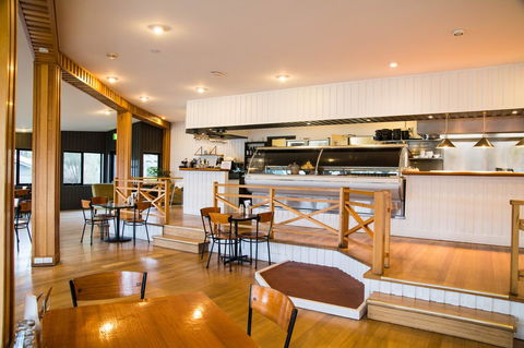 Freycinet Lodge - Accommodation Redcliffe 4