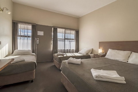 Argosy Motor Inn - Accommodation Redcliffe 0