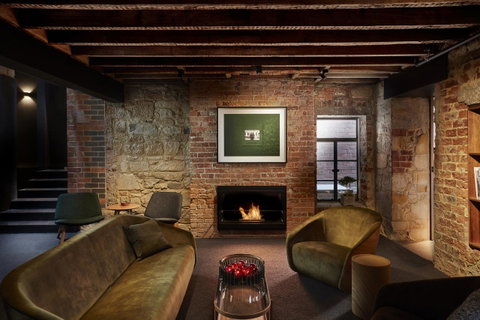 Moss Hotel - Accommodation Redcliffe 5