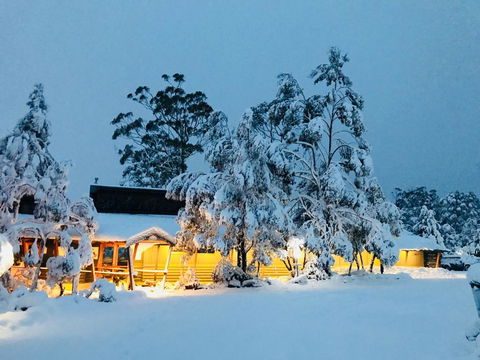 Cradle Mountain Wilderness Village - Accommodation Redcliffe 0