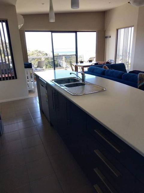 Bicheno Views On Douglas - Accommodation Redcliffe 9