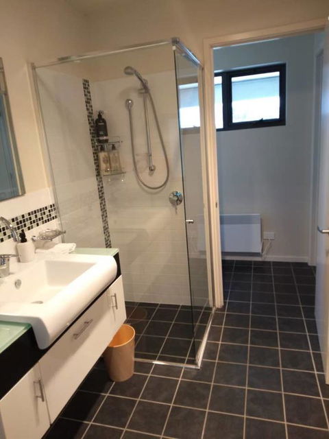 Bicheno Views On Douglas - Accommodation Redcliffe 25