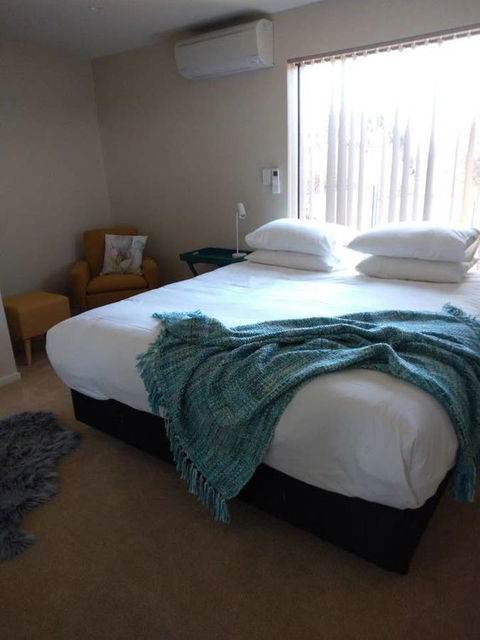 Bicheno Views On Douglas - Accommodation Redcliffe 23