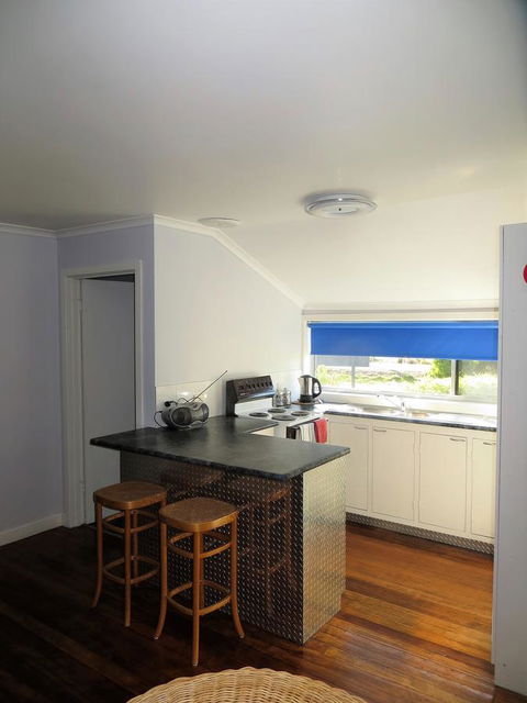 Orford Prosser Holiday Units - Accommodation Redcliffe 18