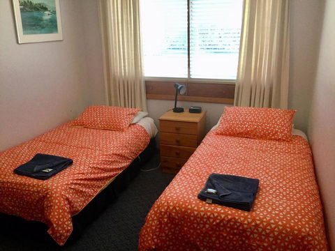 Orford Prosser Holiday Units - Accommodation Redcliffe 1