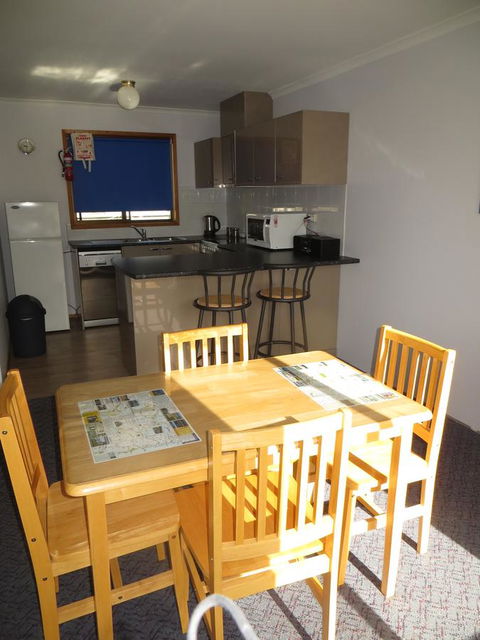 Orford Prosser Holiday Units - Accommodation Redcliffe 12