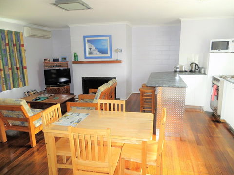Orford Prosser Holiday Units - Accommodation Redcliffe 22