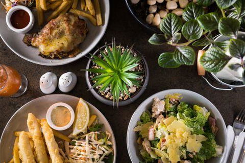 Shoreline Hotel - Accommodation Redcliffe 9