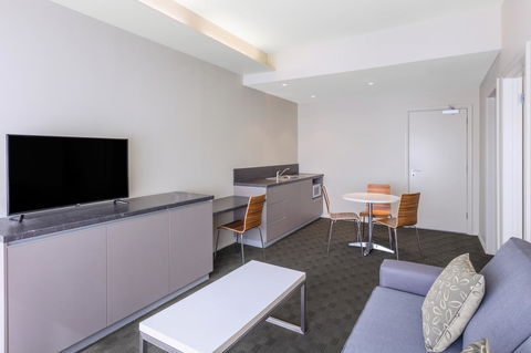 Travelodge Hotel Hobart Airport - Accommodation Redcliffe 8