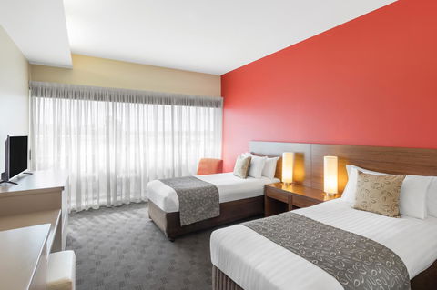 Travelodge Hotel Hobart Airport - Accommodation Redcliffe 7