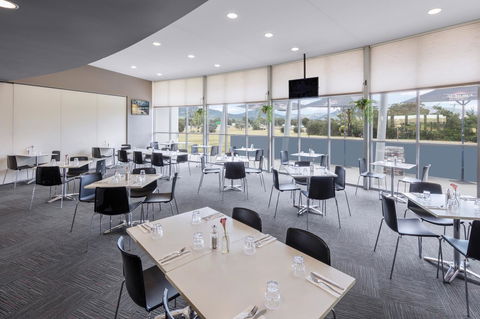 Travelodge Hotel Hobart Airport - Accommodation Redcliffe 16