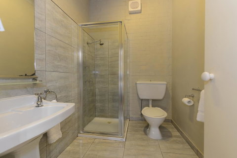 Edinburgh Gallery Bed & Breakfast - Accommodation Redcliffe 15