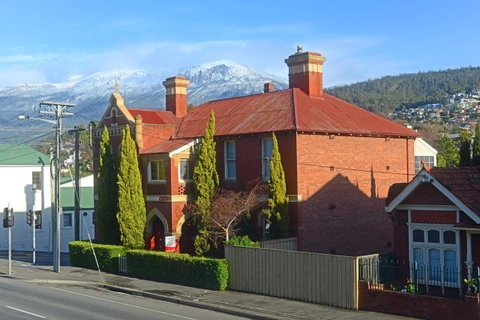 Edinburgh Gallery Bed & Breakfast - Accommodation Redcliffe 0