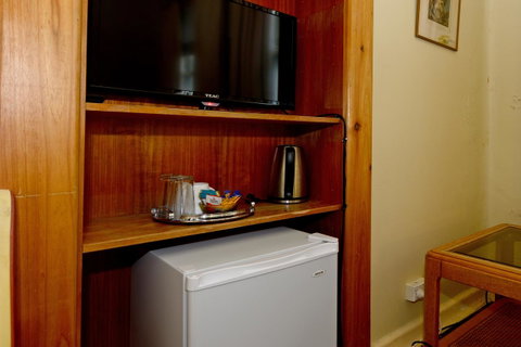 Edinburgh Gallery Bed & Breakfast - Accommodation Redcliffe 22