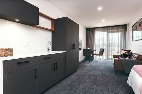 Maylands Lodge - Accommodation Redcliffe 39