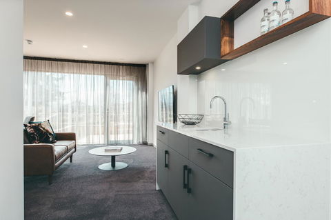 Maylands Lodge - Accommodation Redcliffe 29