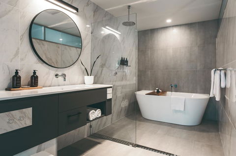 Maylands Lodge - Accommodation Redcliffe 13