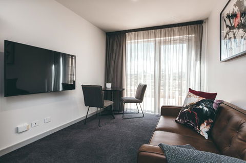 Maylands Lodge - Accommodation Redcliffe 38