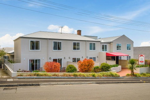Apartment 104 - Accommodation Redcliffe 0