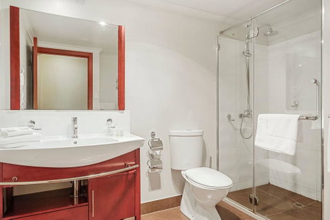 Apartment 104 - Accommodation Redcliffe 11