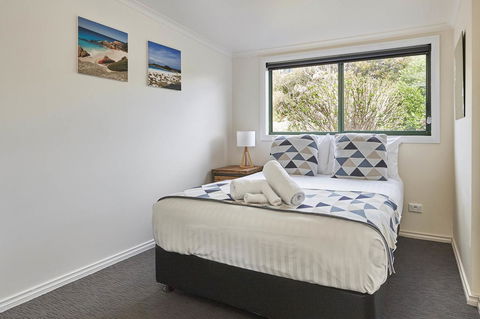 DOLPHIN LOOKOUT COTTAGE - Amazing Views Of The Bay Of Fires - Accommodation Redcliffe 15