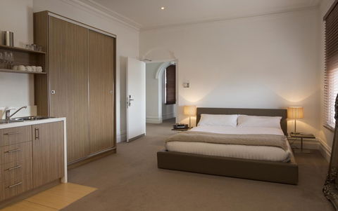 Ikon Hotel - Accommodation Redcliffe 11