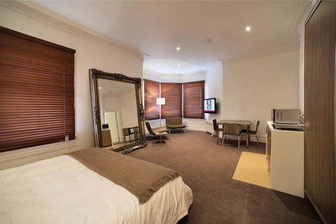 Ikon Hotel - Accommodation Redcliffe 19