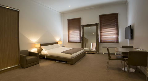 Ikon Hotel - Accommodation Redcliffe 1