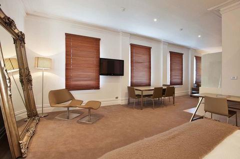 Ikon Hotel - Accommodation Redcliffe 21