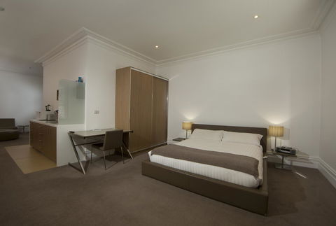 Ikon Hotel - Accommodation Redcliffe 10