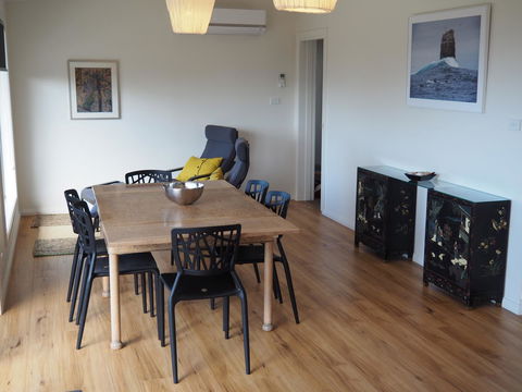 GRANITE BEACH HOUSE @ Bay Of Fires - Accommodation Redcliffe 3