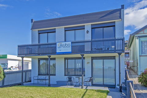 Aruba Apartments - Accommodation Redcliffe 3