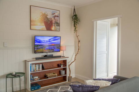 New Aptmnt Only 5 Mins To Mona Gallery - Accommodation Redcliffe 0